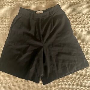 MNG Black Women's Bermudas